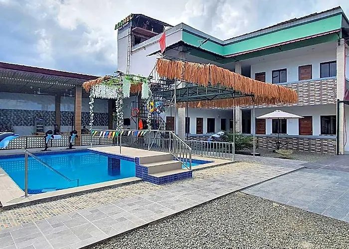 Hotell Aosmecpoolcamp 4*
