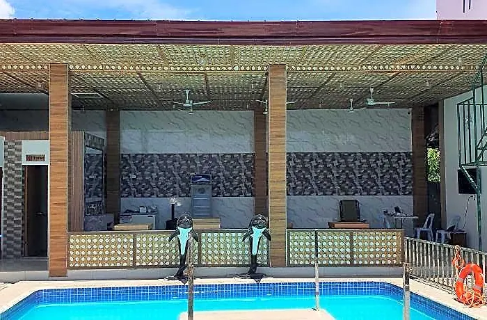 Aosmecpoolcamp Hotell