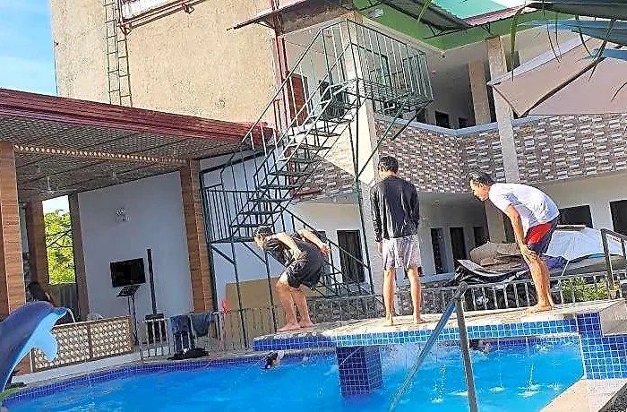 Aosmecpoolcamp