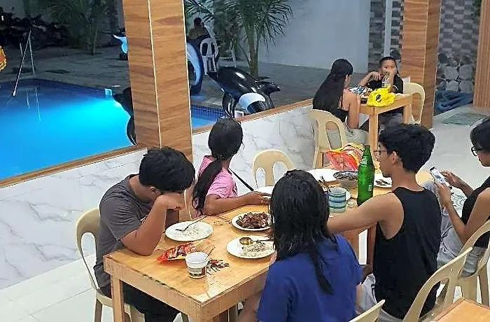 Hotell Aosmecpoolcamp Lapu-Lapu City